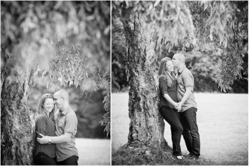 borderland park engagement photos black and white willow tree